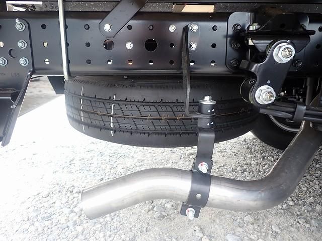 Mitsubishi CANTER 2026-04 8431797-29