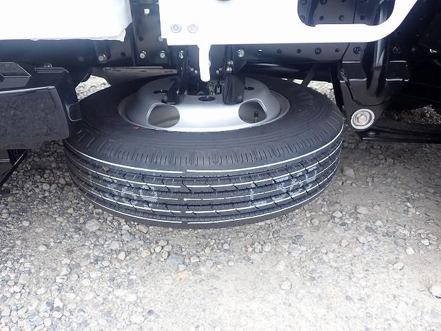 Mitsubishi CANTER 2026-04 8431798-28