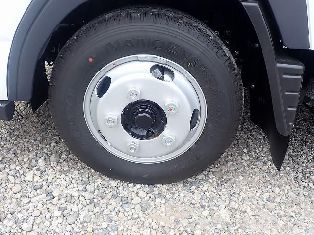Mitsubishi CANTER 2026-04 8431798-29