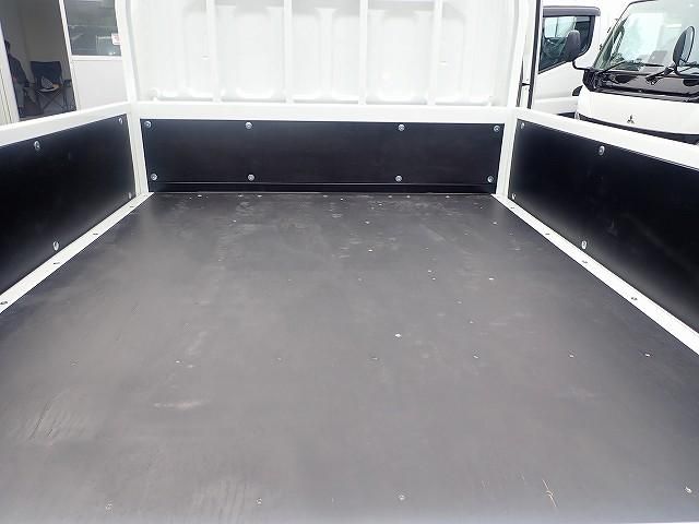 Mitsubishi CANTER 2026-04 8431798-4
