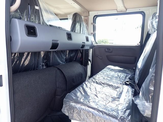 Mitsubishi CANTER 2026-04 8431801-11