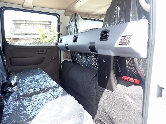 Mitsubishi CANTER 2026-04 8431801-12