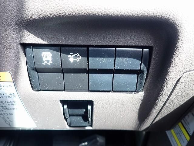 Mitsubishi CANTER 2026-04 8431801-18