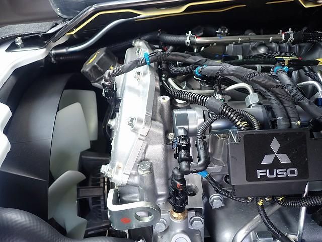 Mitsubishi CANTER 2026-04 8431801-26