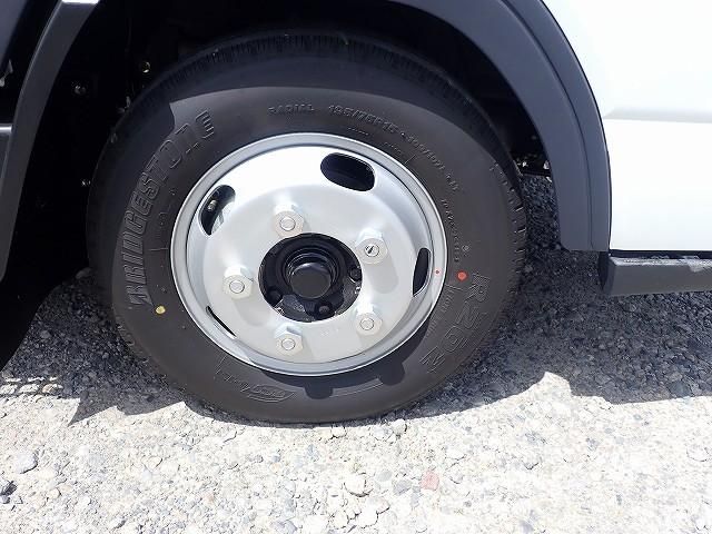 Mitsubishi CANTER 2026-04 8431801-28