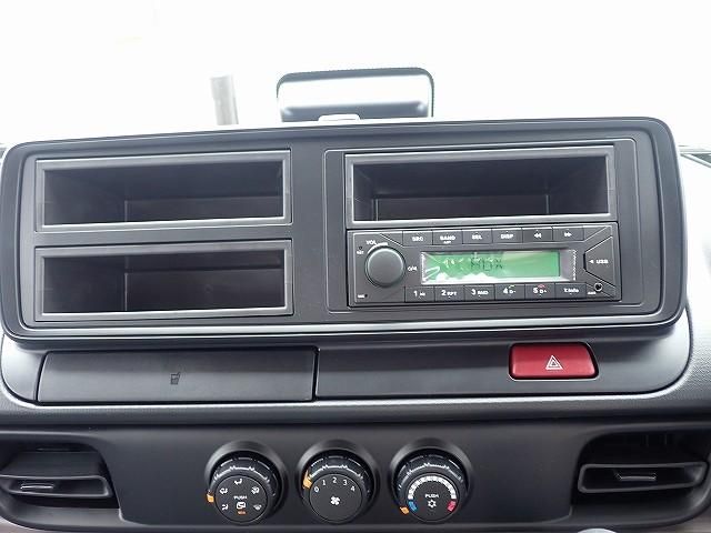 Mitsubishi CANTER 2026-04 8431800-12
