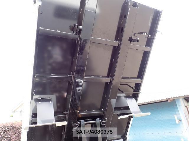 Mitsubishi CANTER 2026-04 8457128-18