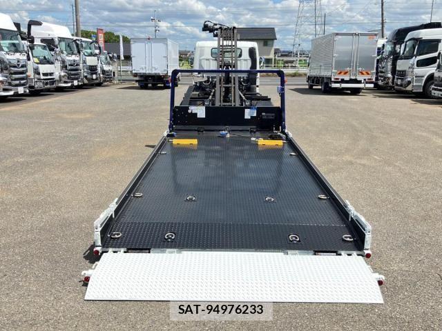 Mitsubishi CANTER 2023-10 8457126-7