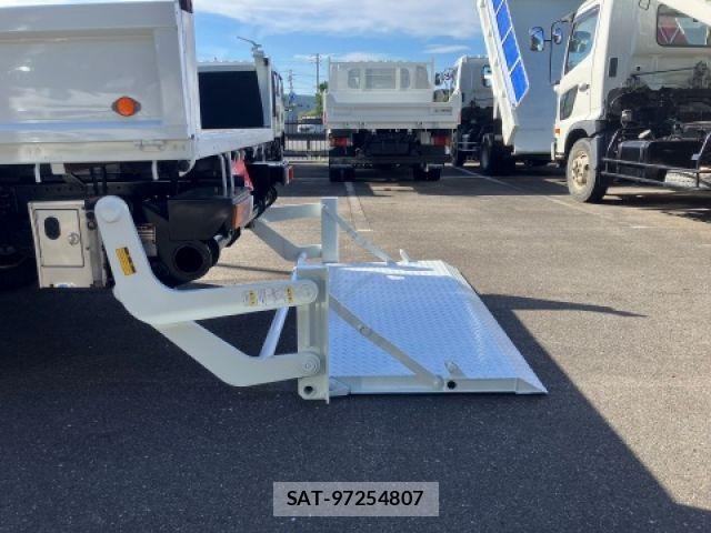 Mitsubishi CANTER 2013-07 8485138-9
