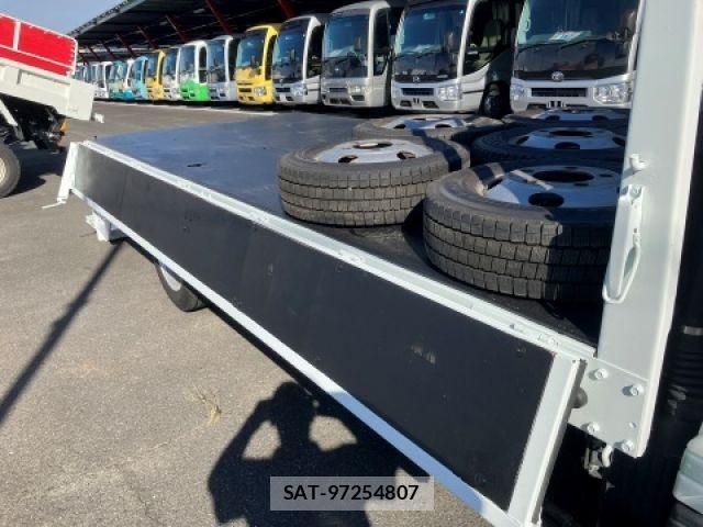 Mitsubishi CANTER 2013-07 8485138-11