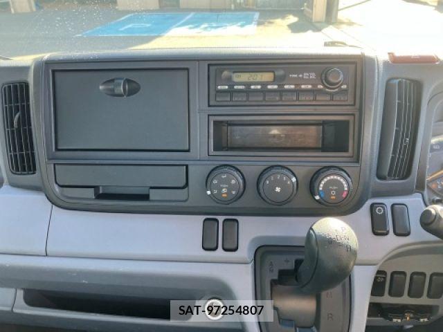 Mitsubishi CANTER 2013-07 8485138-20