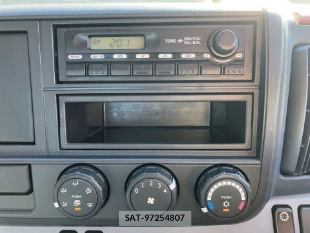 Mitsubishi CANTER 2013-07 8485138-21