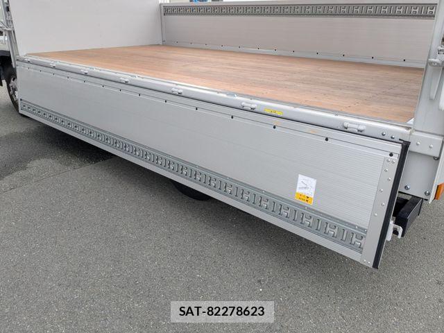 Mitsubishi CANTER 2025-11 8485132-11