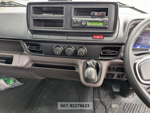Mitsubishi CANTER 2025-11 8485132-17