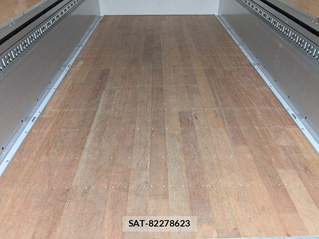 Mitsubishi CANTER 2025-11 8485132-8