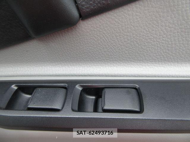 Mitsubishi CANTER 2023-07 8485135-11