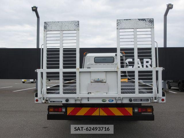 Mitsubishi CANTER 2023-07 8485135-13