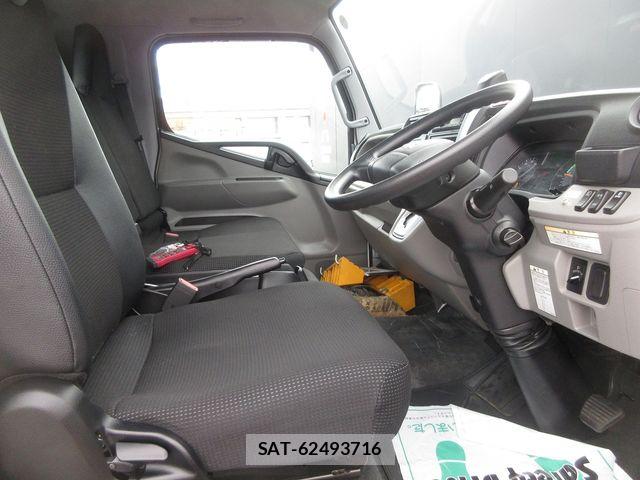 Mitsubishi CANTER 2023-07 8485135-5