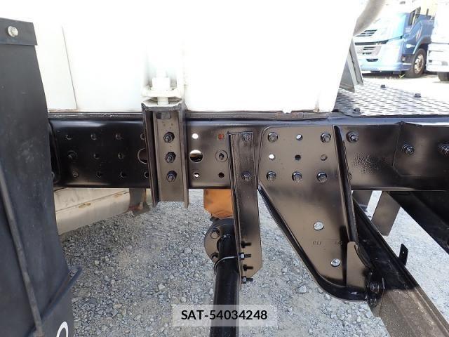 Mitsubishi CANTER 2018-01 8485134-21