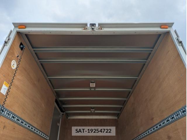 Mitsubishi CANTER 2023-07 8523911-10