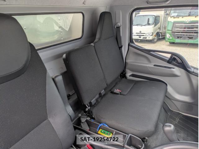 Mitsubishi CANTER 2023-07 8523911-23