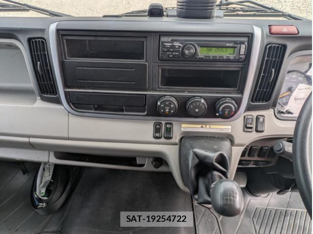 Mitsubishi CANTER 2023-07 8523911-25