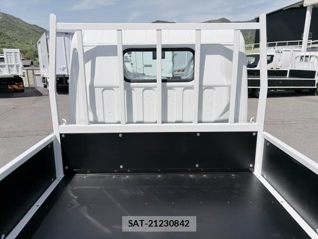 Mitsubishi CANTER 2026-04 8523925-11