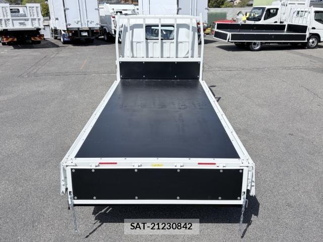 Mitsubishi CANTER 2026-04 8523925-15