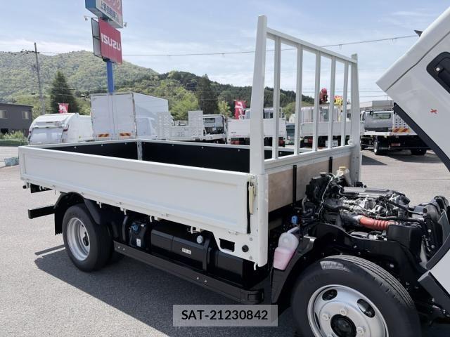 Mitsubishi CANTER 2026-04 8523925-21