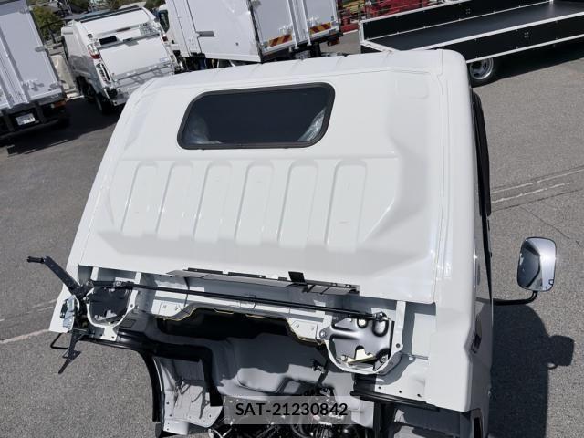 Mitsubishi CANTER 2026-04 8523925-24