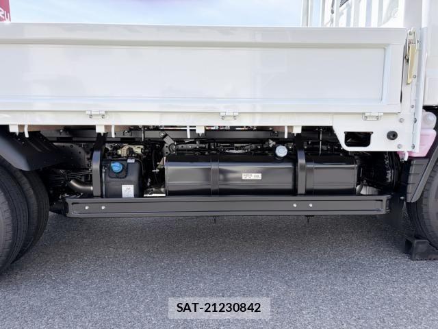 Mitsubishi CANTER 2026-04 8523925-25