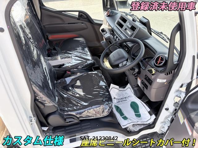 Mitsubishi CANTER 2026-04 8523925-7