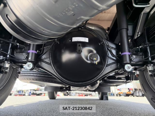 Mitsubishi CANTER 2026-04 8523925-8