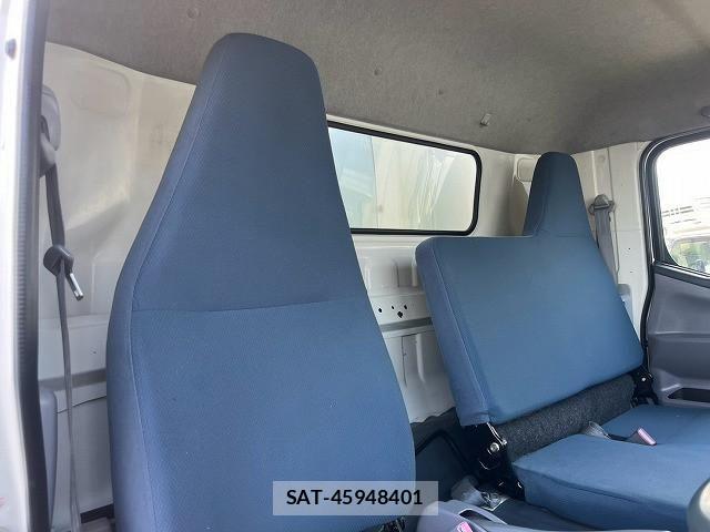 Mitsubishi CANTER 2014-08 8523969-18