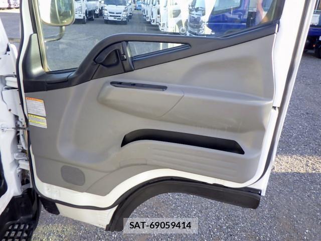 Mitsubishi CANTER 2021-03 8523942-25