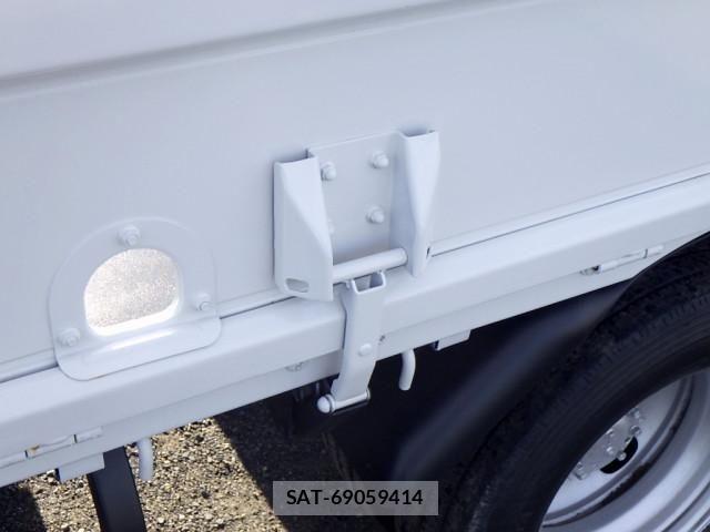 Mitsubishi CANTER 2021-03 8523942-8