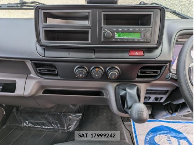 Mitsubishi CANTER 2026-04 8523902-12