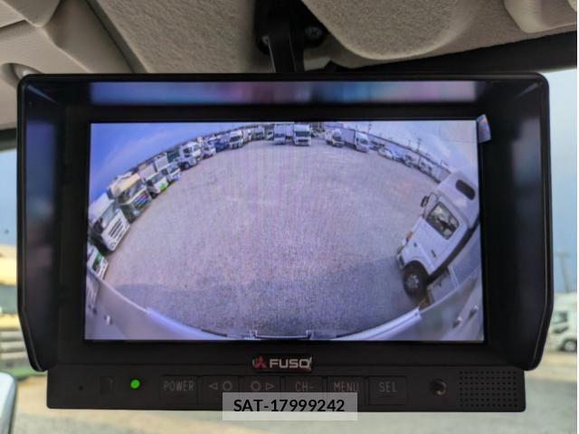 Mitsubishi CANTER 2026-04 8523902-13