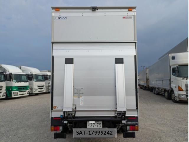 Mitsubishi CANTER 2026-04 8523902-8