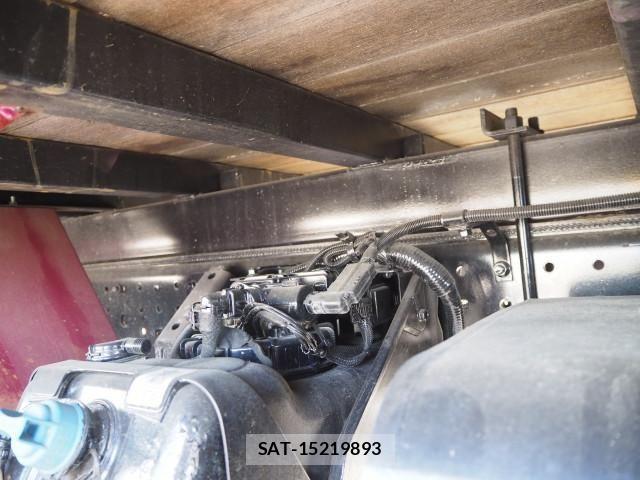 Mitsubishi CANTER 2013-02 8523970-16