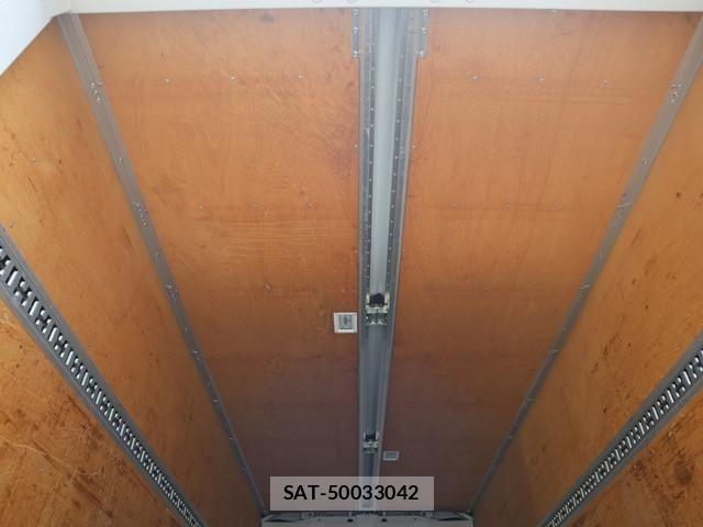 Mitsubishi CANTER 2017-01 8523927-17