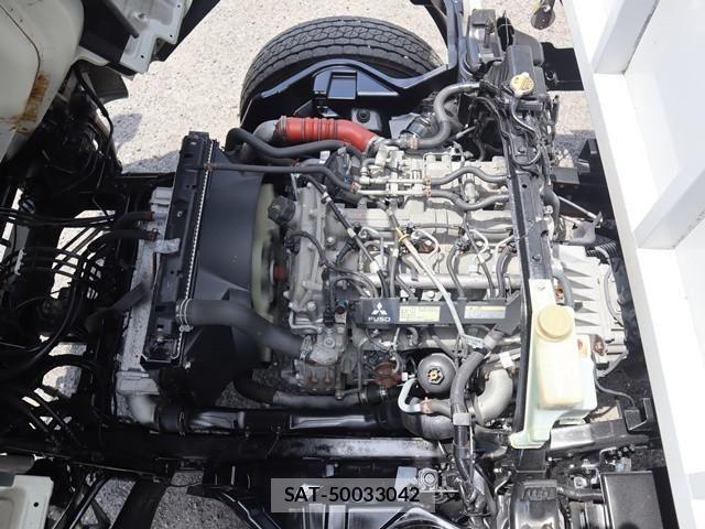Mitsubishi CANTER 2017-01 8523927-22