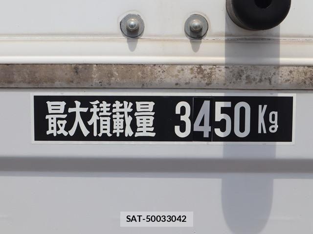 Mitsubishi CANTER 2017-01 8523927-24