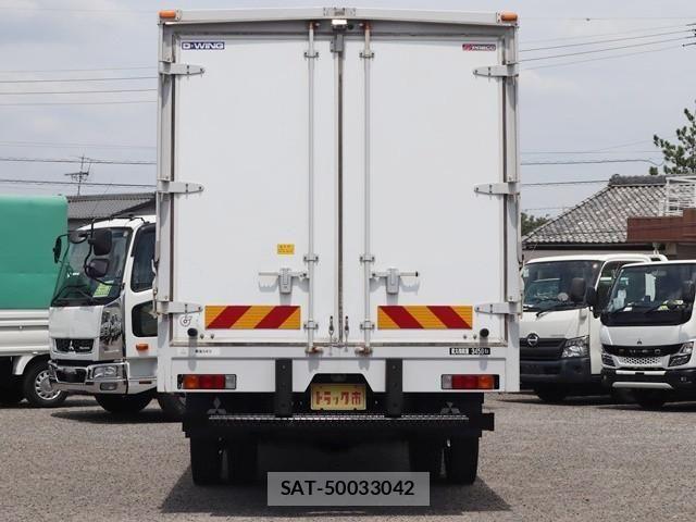 Mitsubishi CANTER 2017-01 8523927-5