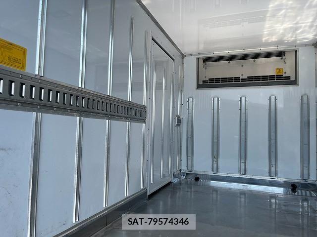 Mitsubishi CANTER 2019-12 8523971-12
