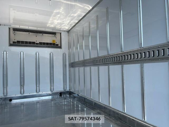 Mitsubishi CANTER 2019-12 8523971-13