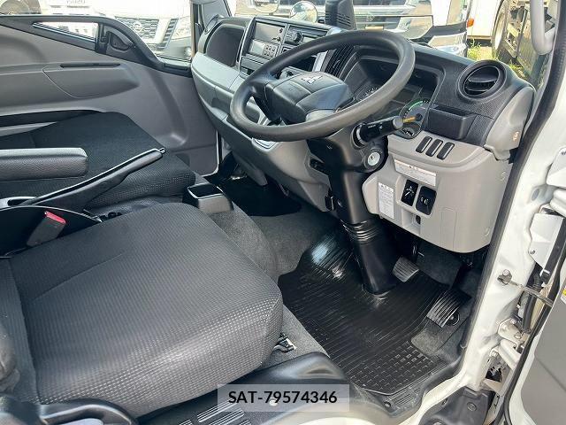 Mitsubishi CANTER 2019-12 8523971-17