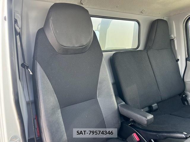 Mitsubishi CANTER 2019-12 8523971-18