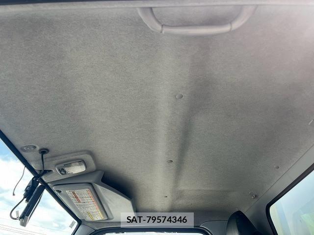 Mitsubishi CANTER 2019-12 8523971-23