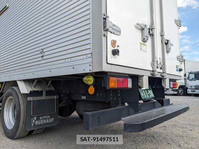 Mitsubishi CANTER 2024-07 8523929-6
